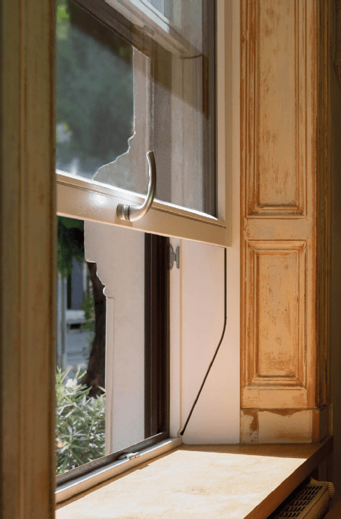 Fenêtre coulissante verticale 2